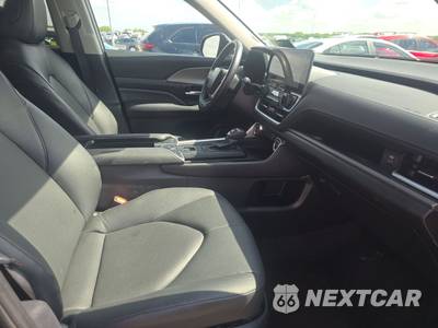 2025 Toyota Grand Highlander XLE - zdjęcie 8 z 25 - miniatura