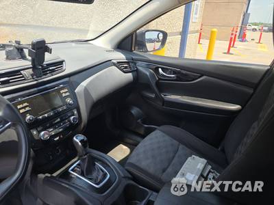 2017 Nissan Rogue Sport SV - zdjęcie 11 z 41 - miniatura