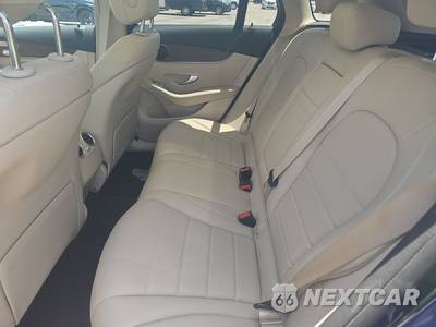 2022 Mercedes-Benz GLC 300 4MATIC - zdjęcie 13 z 19 - miniatura