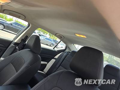 2024 Nissan Altima SV - zdjęcie 18 z 30 - miniatura