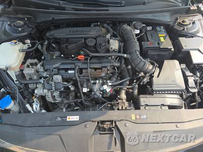 2023 Hyundai Elantra N Line - zdjęcie 15 z 31 - miniatura