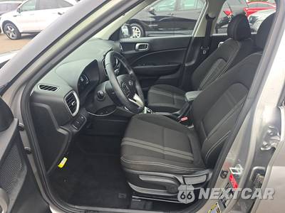 2023 Hyundai Venue SEL - zdjęcie 7 z 37 - miniatura