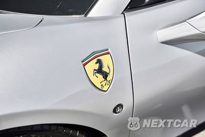 2022 Ferrari F8 Spider Convertible - zdjęcie 11 z 50 - miniatura