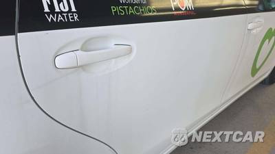 2017 Toyota Prius v Two - zdjęcie 19 z 30 - miniatura