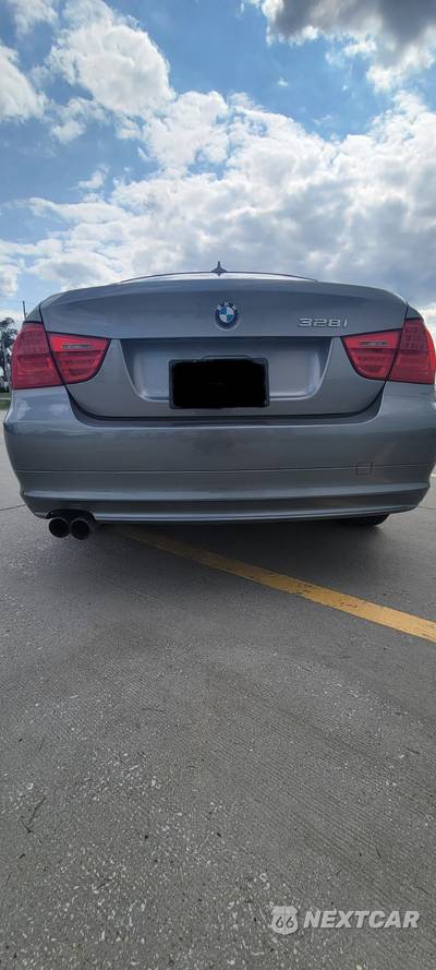 2011 BMW 3 Series Sedan 328i xDrive - zdjęcie 4 z 25 - miniatura
