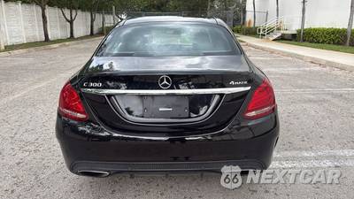 2015 Mercedes-Benz C 300 4MATIC Sedan w/Sport Pkg - zdjęcie 7 z 24 - miniatura