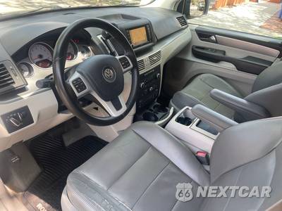 2012 Volkswagen Routan SEL w/RSE & Navigation 121.2" WB - zdjęcie 15 z 31 - miniatura