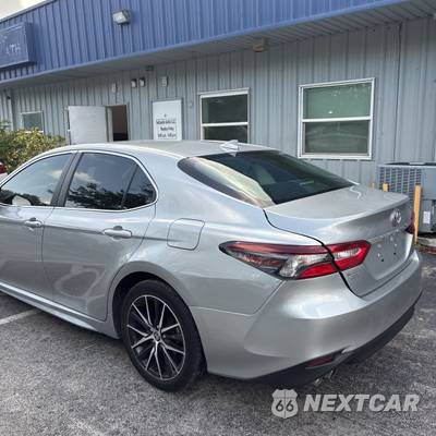 2024 Toyota Camry Hybrid SE - zdjęcie 11 z 29 - miniatura