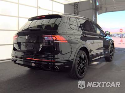 2022 Volkswagen Tiguan SE R-Line Black - zdjęcie 4 z 27 - miniatura