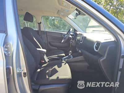 2023 Hyundai Venue SE - zdjęcie 8 z 26 - miniatura