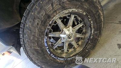 2010 Ford Super Duty F-350 Lariat Crew Cab Medium Bed - zdjęcie 29 z 38 - miniatura