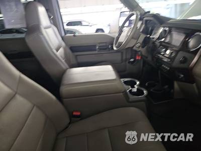 2010 Ford Super Duty F-350 Lariat Crew Cab Medium Bed - zdjęcie 8 z 38 - miniatura