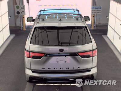2025 Toyota Sequoia Platinum - zdjęcie 5 z 22 - miniatura