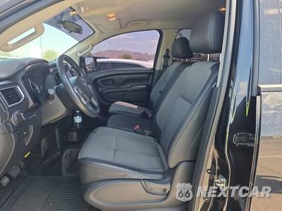 2019 Nissan TITAN S Crew Cab Short Bed - zdjęcie 7 z 48 - miniatura