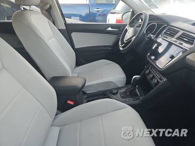 2020 Volkswagen Tiguan SE - zdjęcie 8 z 17 - miniatura