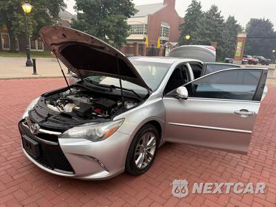 2017 Toyota Camry SE - zdjęcie 14 z 63 - miniatura