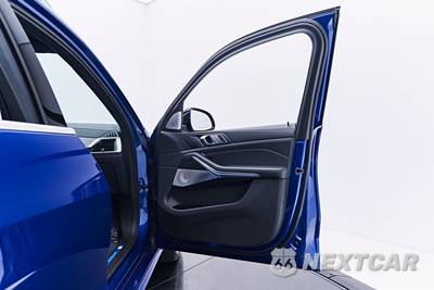 2025 BMW X7 ALPINA XB7 - zdjęcie 32 z 50 - miniatura