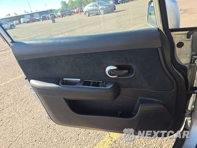 2012 Nissan Versa 1.8 S Hatchback - zdjęcie 9 z 18 - miniatura