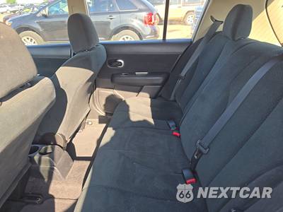 2012 Nissan Versa 1.8 S Hatchback - zdjęcie 13 z 18 - miniatura