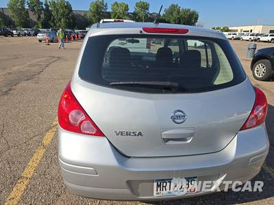 2012 Nissan Versa 1.8 S Hatchback - zdjęcie 5 z 18 - miniatura