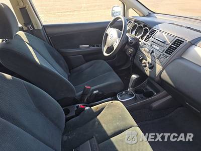 2012 Nissan Versa 1.8 S Hatchback - zdjęcie 8 z 18 - miniatura