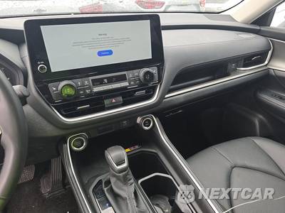 2025 Toyota Grand Highlander XLE - zdjęcie 11 z 28 - miniatura