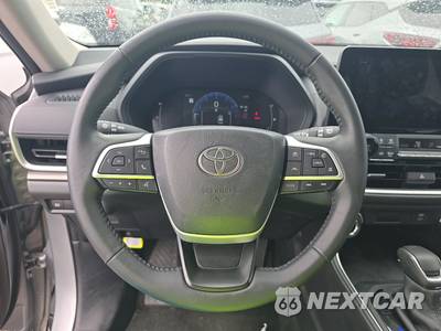 2025 Toyota Grand Highlander XLE - zdjęcie 10 z 28 - miniatura