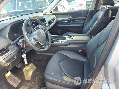 2025 Toyota Grand Highlander XLE - zdjęcie 7 z 37 - miniatura
