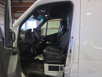 2025 Mercedes-Benz Sprinter 2500 Cargo Van High Roof 170.0" WB - zdjęcie 7 z 33 - miniatura