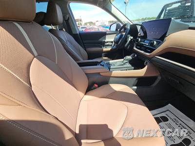 2026 Toyota Grand Highlander Platinum - zdjęcie 8 z 24 - miniatura