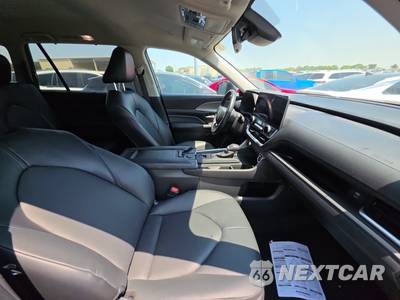2025 Toyota Grand Highlander XLE - zdjęcie 8 z 25 - miniatura