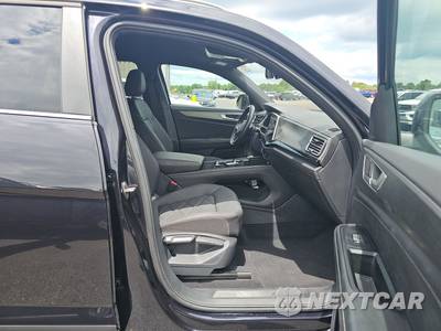 2025 Volkswagen Atlas Cross Sport 2.0T SE w/Technology - zdjęcie 8 z 26 - miniatura