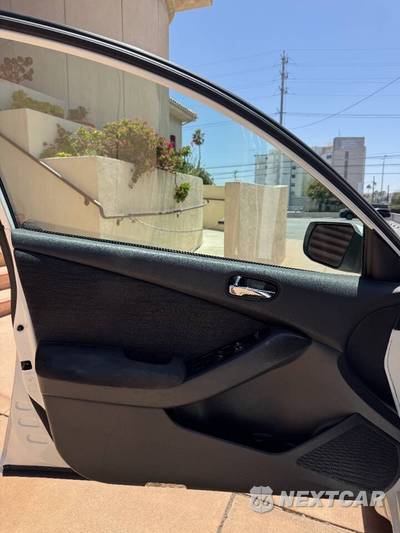 2011 Nissan Altima 2.5 S Sedan - zdjęcie 8 z 16 - miniatura