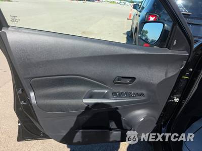 2025 Nissan Kicks Play - zdjęcie 9 z 18 - miniatura