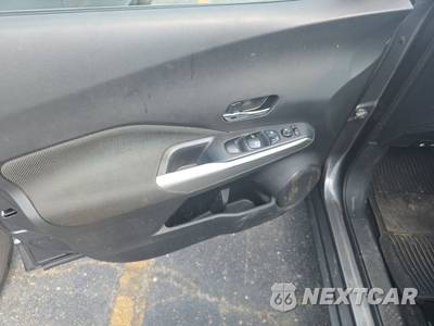 2019 Nissan Kicks SV - zdjęcie 9 z 26 - miniatura