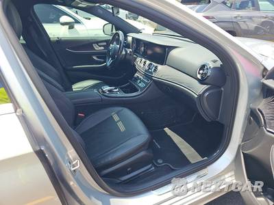 2019 Mercedes-Benz E 450 4MATIC Sedan - zdjęcie 8 z 24 - miniatura