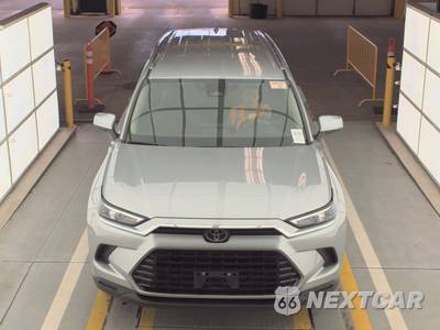 2025 Toyota Grand Highlander XLE - zdjęcie 2 z 31 - miniatura