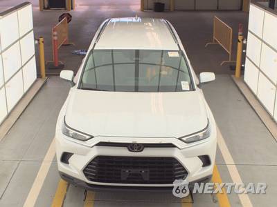2025 Toyota Grand Highlander XLE - zdjęcie 2 z 33 - miniatura
