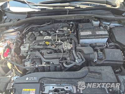 2025 Toyota Corolla Cross LE - zdjęcie 15 z 42 - miniatura