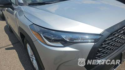 2025 Toyota Corolla Cross LE - zdjęcie 41 z 42 - miniatura