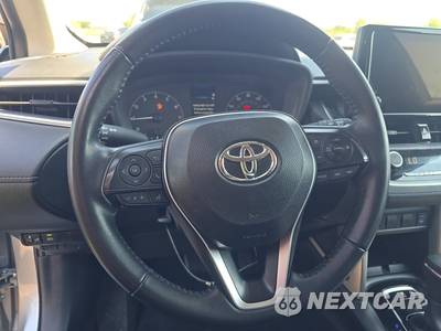 2025 Toyota Corolla Cross LE - zdjęcie 10 z 42 - miniatura