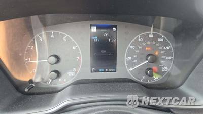 2025 Toyota Corolla Cross LE - zdjęcie 19 z 24 - miniatura