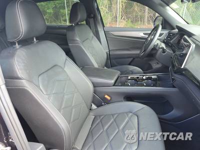2025 Volkswagen Atlas Cross Sport 2.0T SE w/Technology - zdjęcie 8 z 20 - miniatura