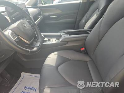 2025 Toyota Grand Highlander XLE - zdjęcie 7 z 25 - miniatura