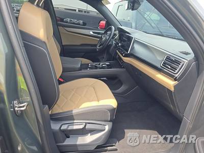 2025 Volkswagen Atlas Cross Sport 2.0T SE w/Technology - zdjęcie 8 z 31 - miniatura