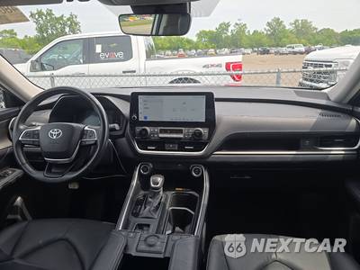 2025 Toyota Grand Highlander XLE - zdjęcie 11 z 36 - miniatura