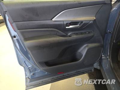2025 Toyota Grand Highlander XLE - zdjęcie 9 z 26 - miniatura