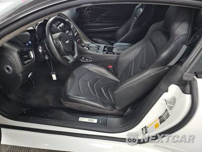 2019 Aston Martin DBS Superleggera Coupe - zdjęcie 7 z 17 - miniatura