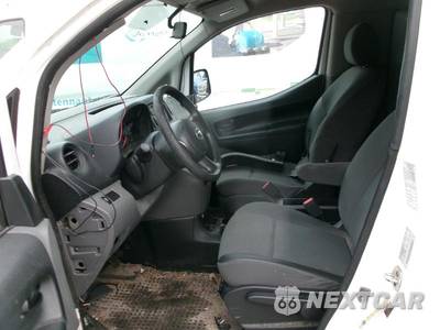 2015 Nissan NV200 Compact Cargo S 115.2" WB - zdjęcie 10 z 16 - miniatura