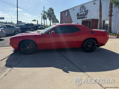 2022 Dodge Challenger R/T - zdjęcie 3 z 24 - miniatura